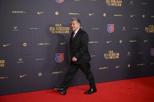 开云注册网址-拉波尔塔：我已经非常开心了，因为巴萨六年没进过欧冠四强了