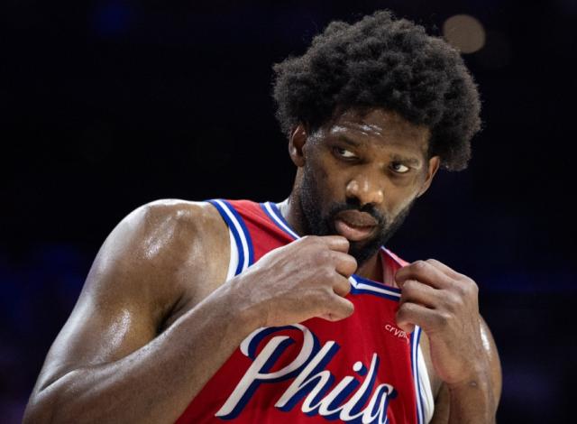 开云APP-76人考虑克雷&amp;拉文 迷离恩比德已是招募减分项