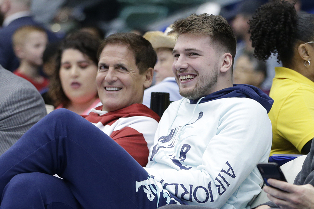 开云-库班回应东契奇交易风波：坦言缺席时刻令自己深感有负众望