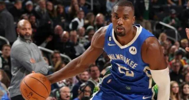 开云官网-伊巴卡上货架！雄鹿寻求引进侧翼得分手